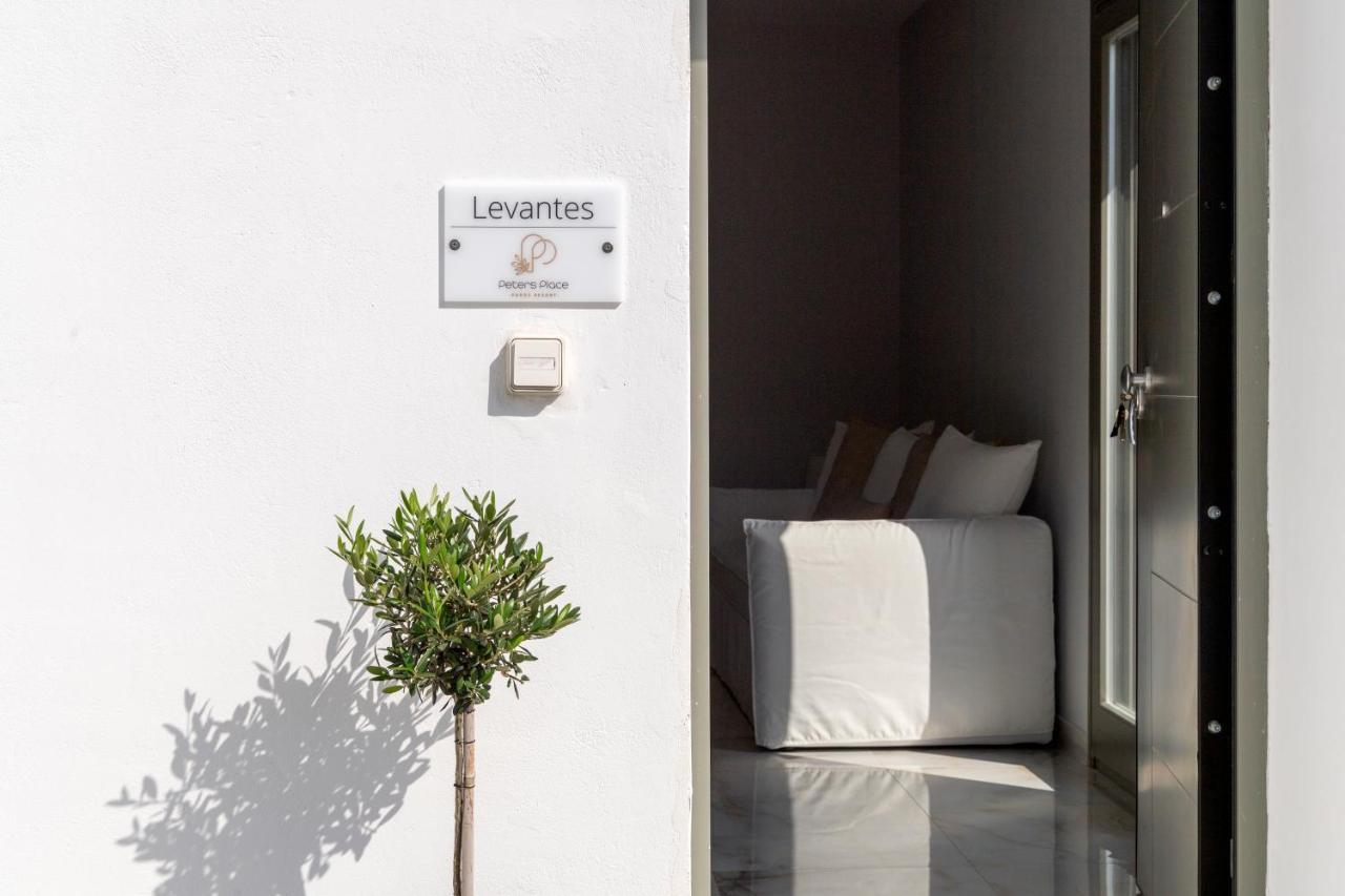 Peters Place - Paros Resort Parasporos Екстериор снимка