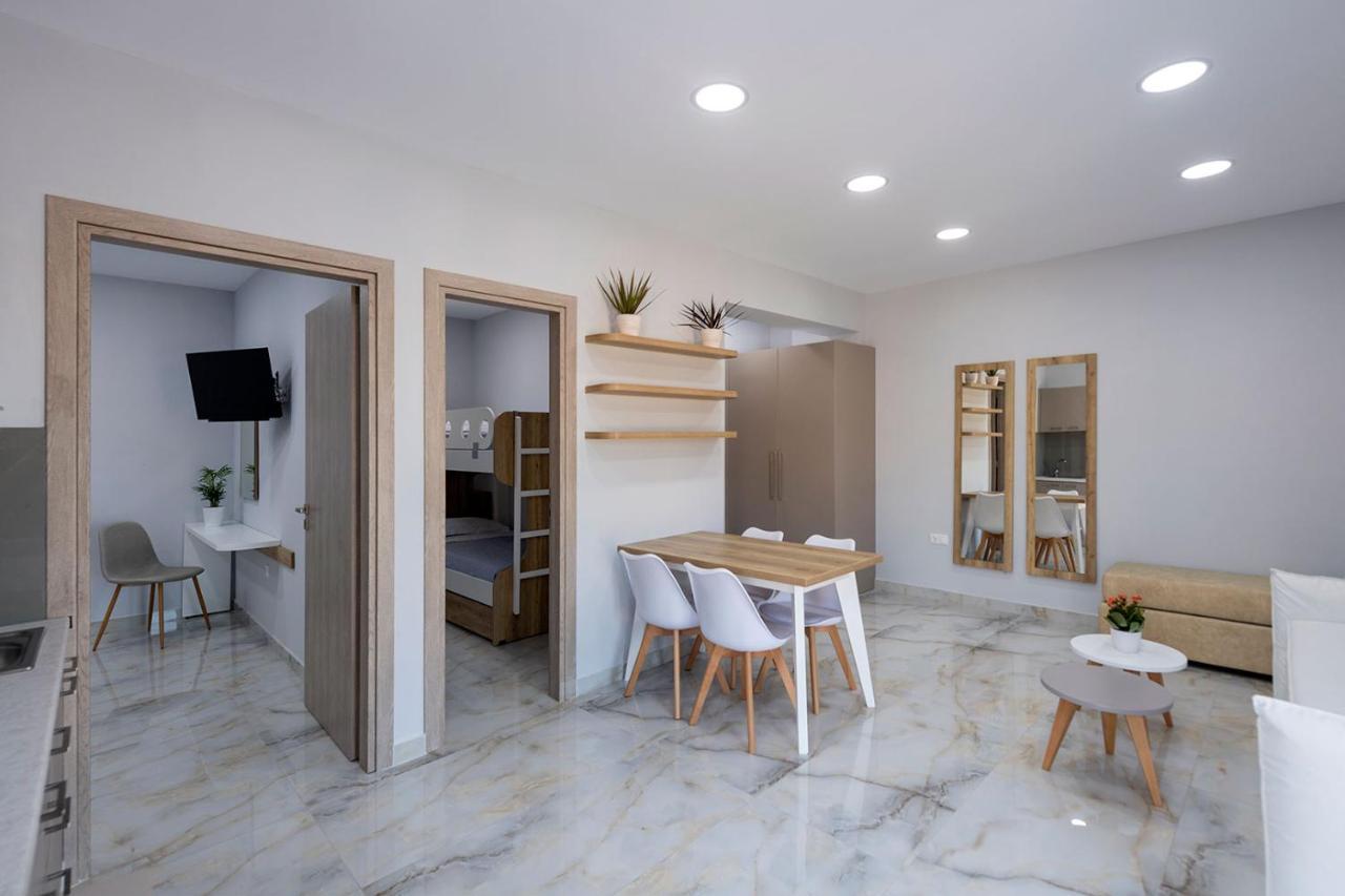 Peters Place - Paros Resort Parasporos Екстериор снимка